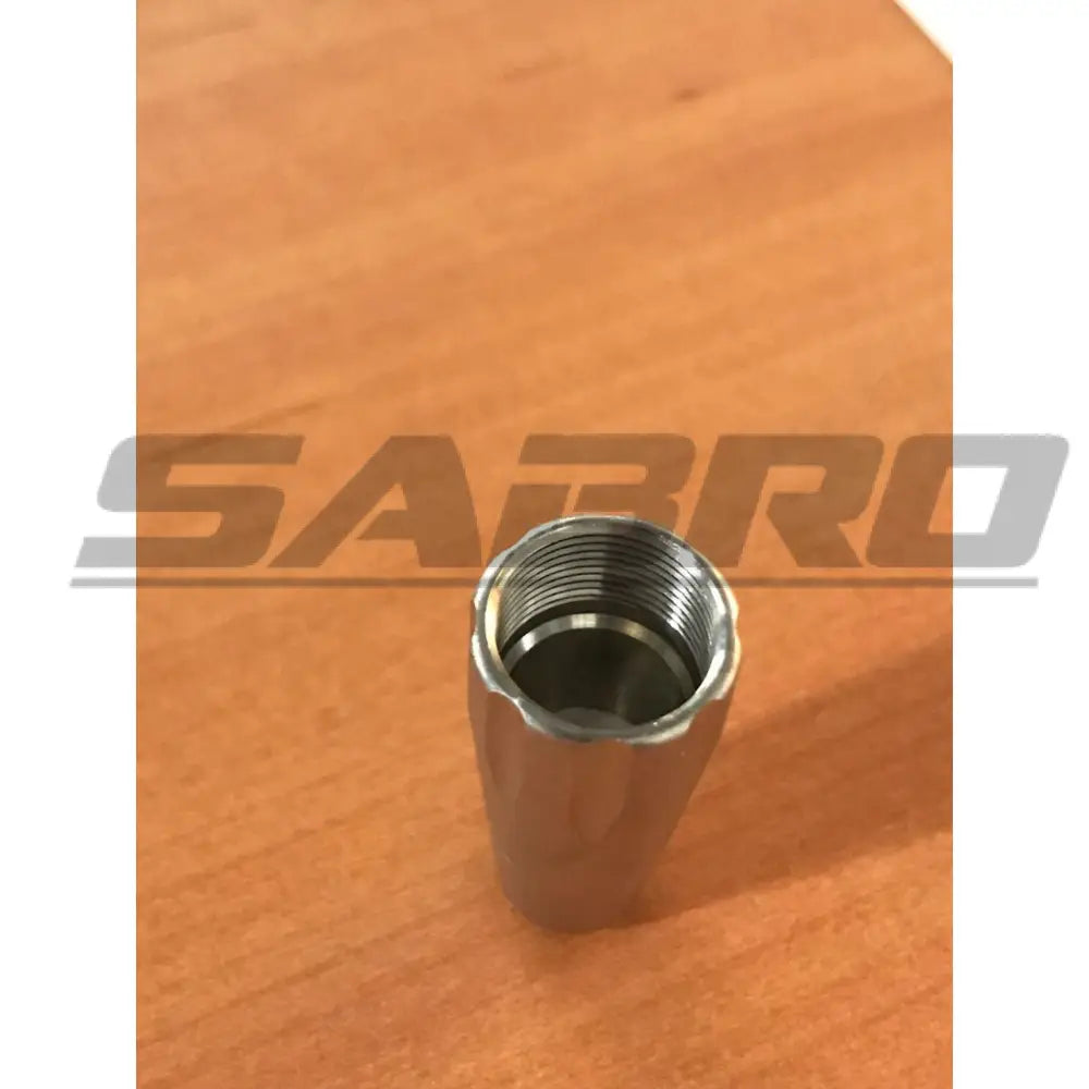 Adaptor for connecting Luer Lock Cannula to Nouvag Liposurg Device